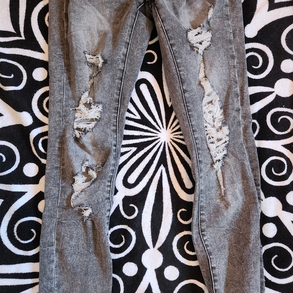 BLACK distressed acid wash stretchy ripped jeans punk emo y2k - Picture 3 of 9